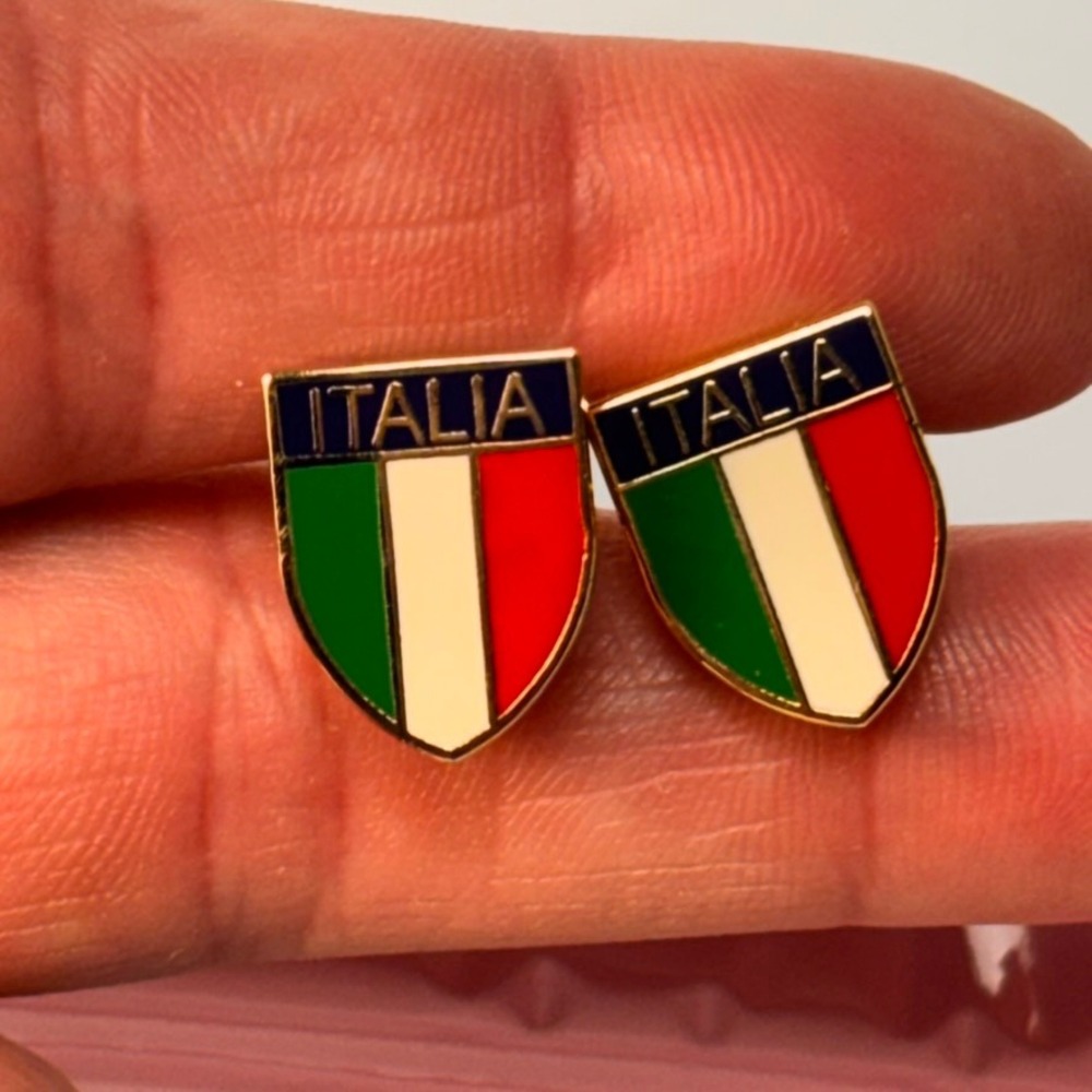 Italia Shield Lapel Pins Green White Red Gold Tone Enamel Italy Flag Minimalist